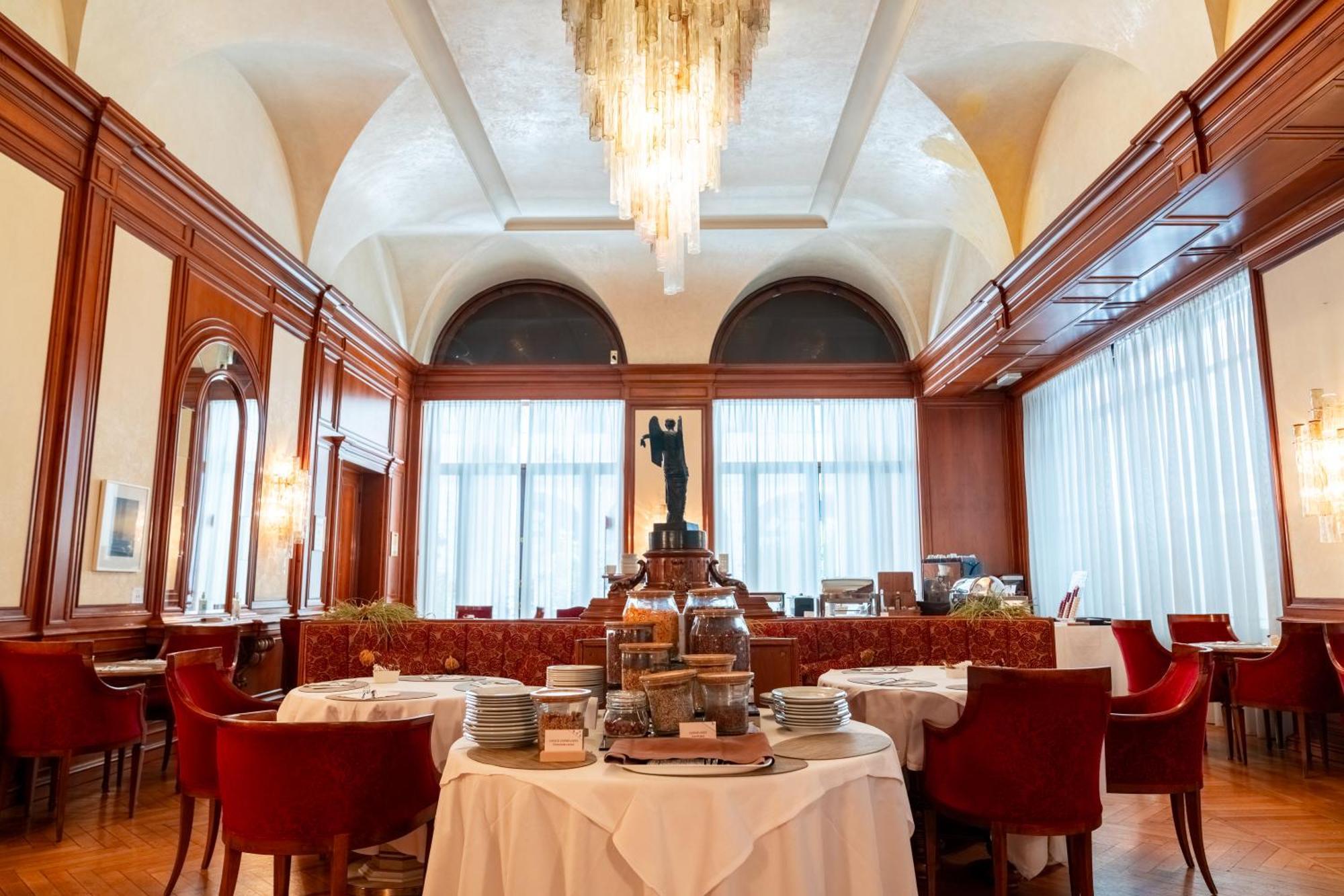 Hotel Vittoria Brescia megye Kültér fotó