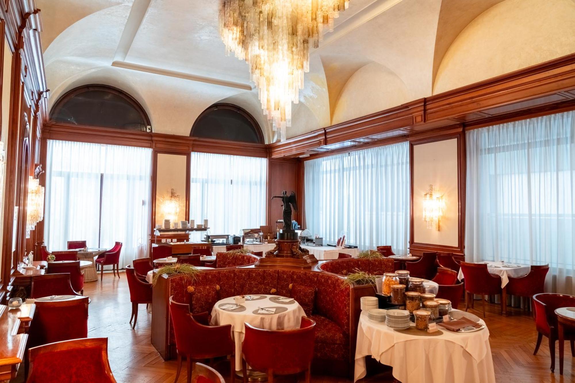 Hotel Vittoria Brescia megye Kültér fotó