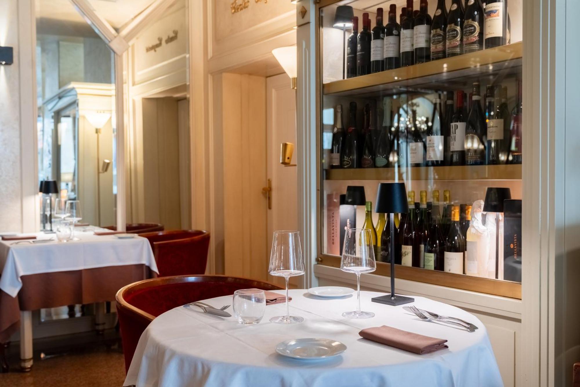 Hotel Vittoria Brescia megye Kültér fotó