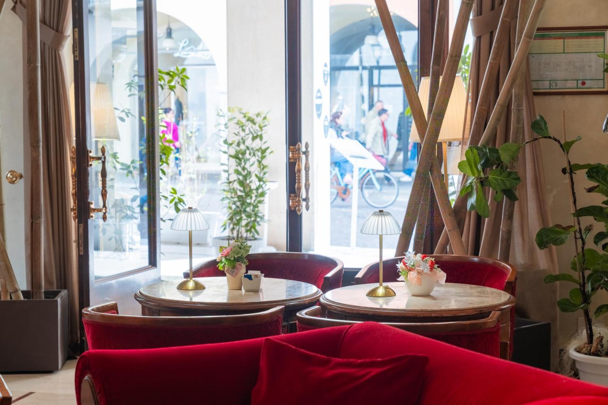 Hotel Vittoria Brescia megye Kültér fotó